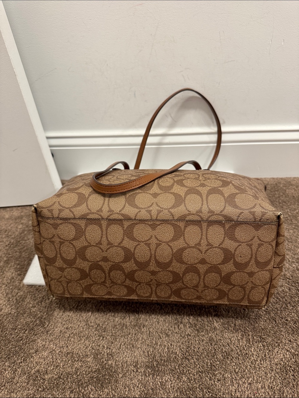 Coach Brown Signature Canvas city tote bag with hangtag - Picture 8 of 11